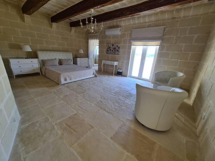 Farmhouse Villa With Large Pool And Garden In Gozo Għarb Zewnętrze zdjęcie