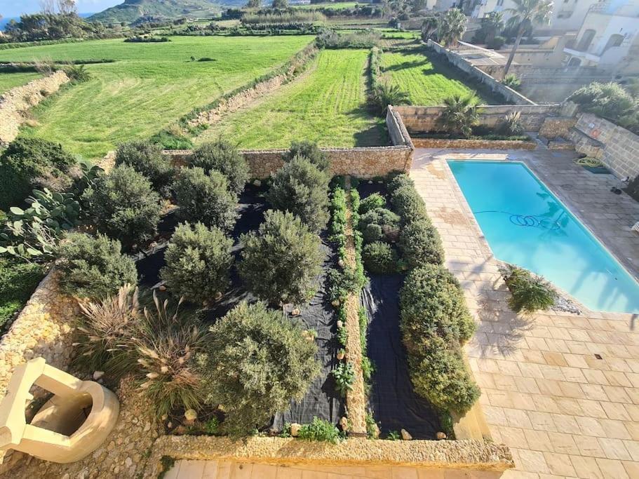 Farmhouse Villa With Large Pool And Garden In Gozo Għarb Zewnętrze zdjęcie