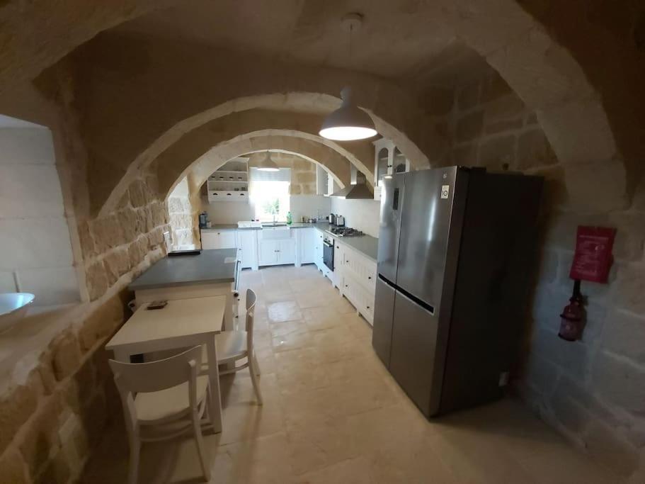 Farmhouse Villa With Large Pool And Garden In Gozo Għarb Zewnętrze zdjęcie