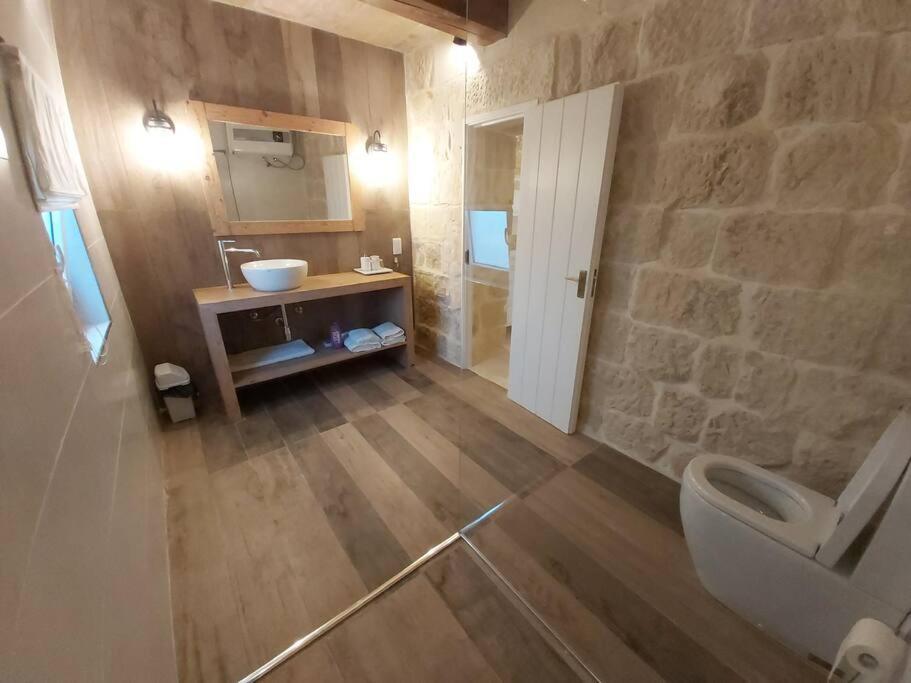 Farmhouse Villa With Large Pool And Garden In Gozo Għarb Zewnętrze zdjęcie