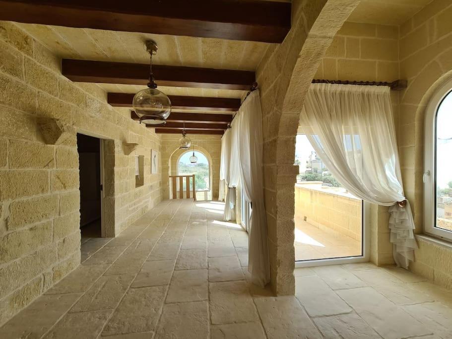 Farmhouse Villa With Large Pool And Garden In Gozo Għarb Zewnętrze zdjęcie