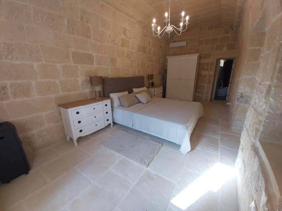 Farmhouse Villa With Large Pool And Garden In Gozo Għarb Zewnętrze zdjęcie